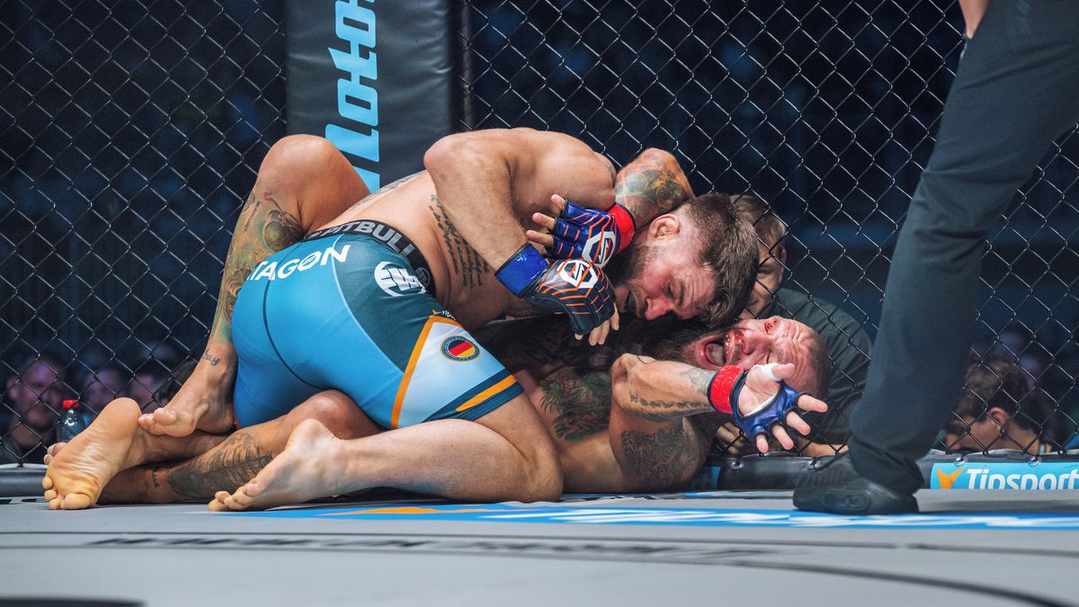 Přepadl ho strach a křičel. Slovenský bijec ukázal zranění, hrozil mu konec kariéry